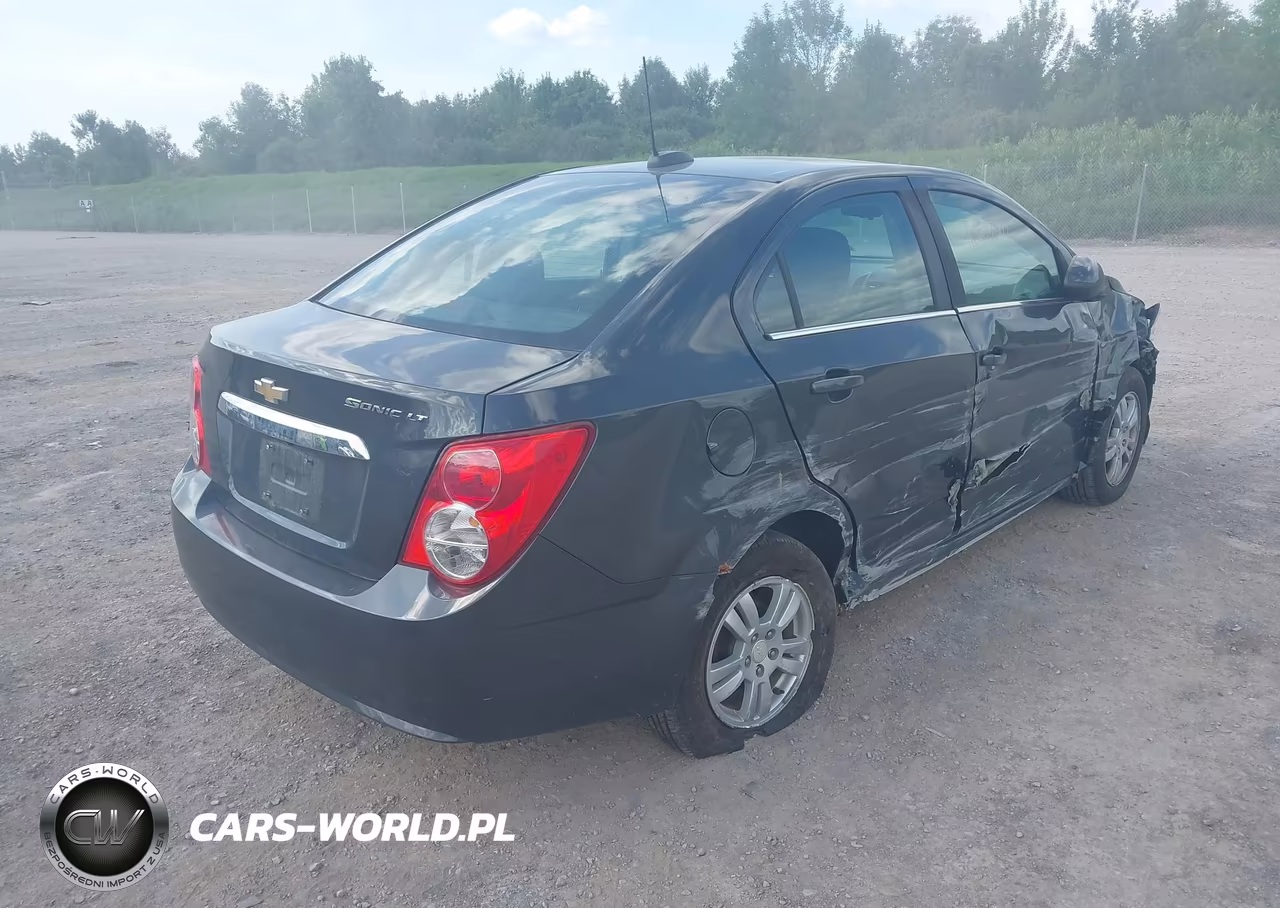 2016 Chevrolet Sonic Lt Auto VIN:1G1JC5SG2G4147614 - 4