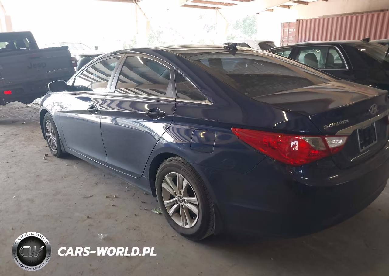 2012 Hyundai Sonata Gls VIN:5NPEB4AC4CH399468 - 3