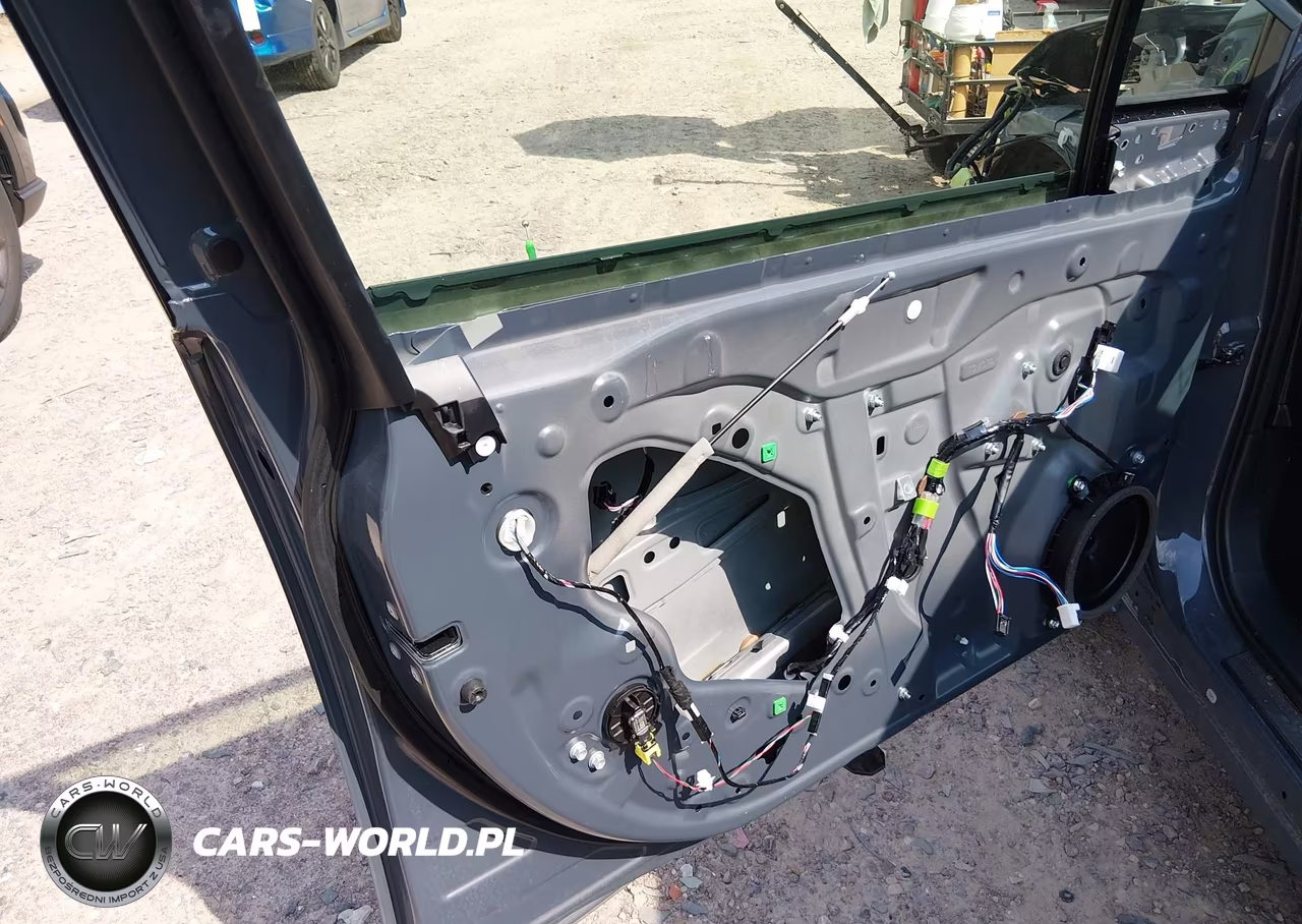 2026 Toyota Prius Xle Awd-E VIN:JTDADABU6T3031304 - 22