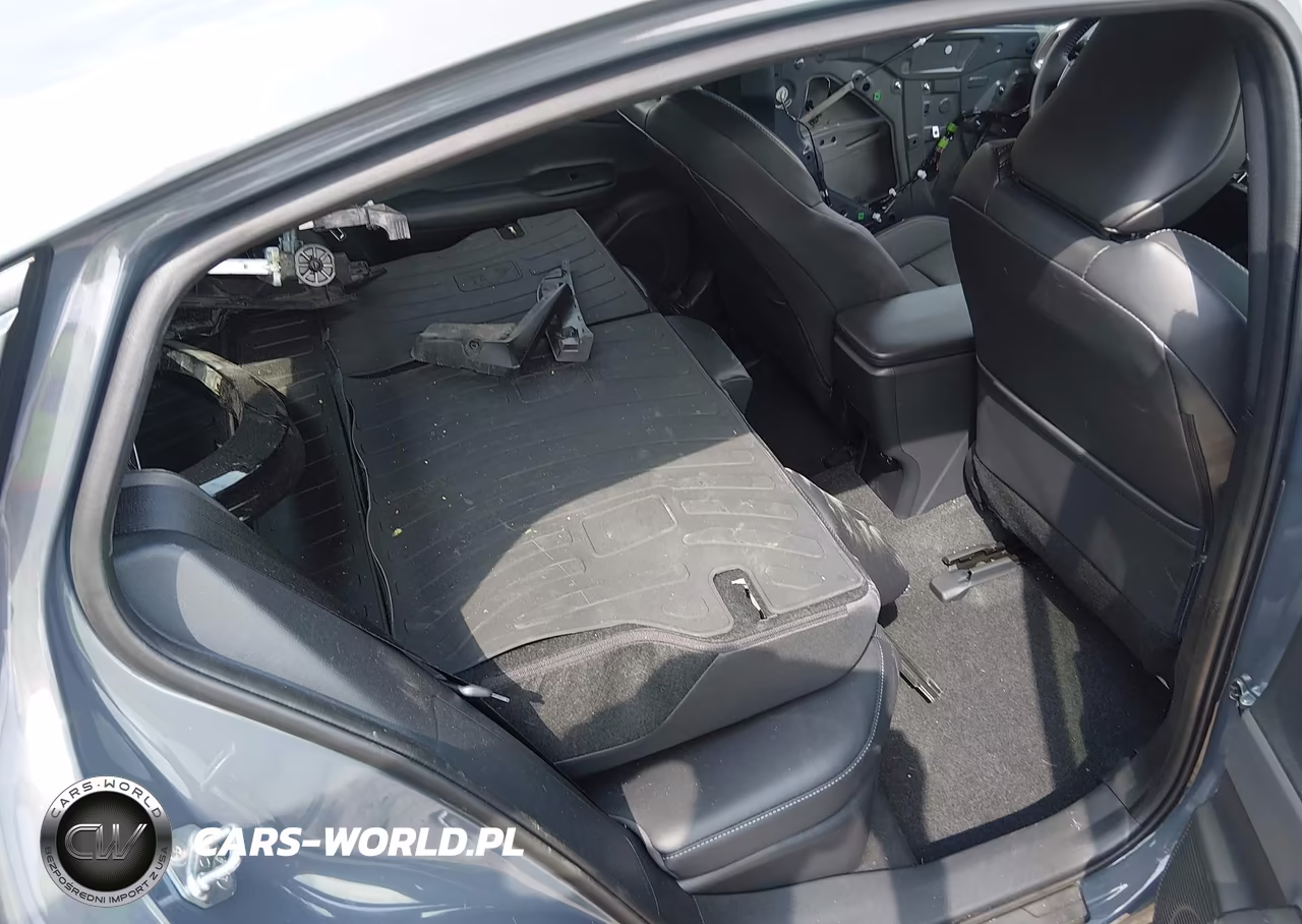 2026 Toyota Prius Xle Awd-E VIN:JTDADABU6T3031304 - 8