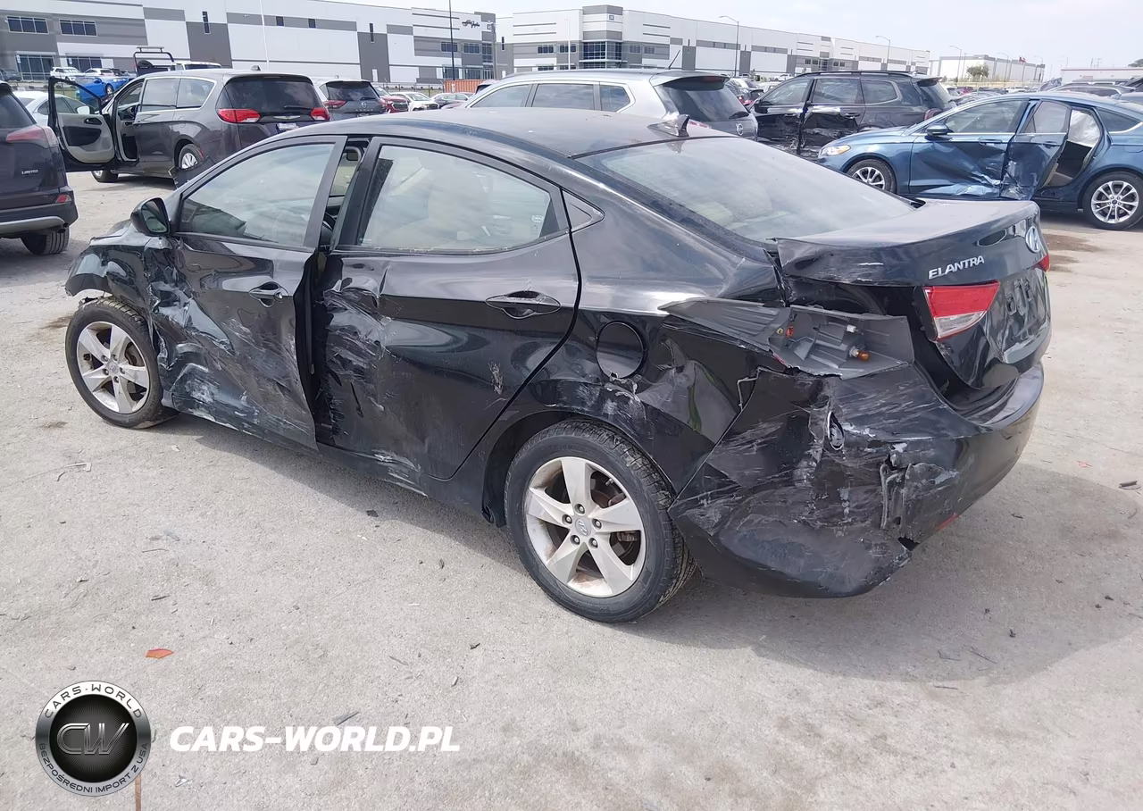 2011 Hyundai Elantra Gls VIN:5NPDH4AE6BH049186 - 3