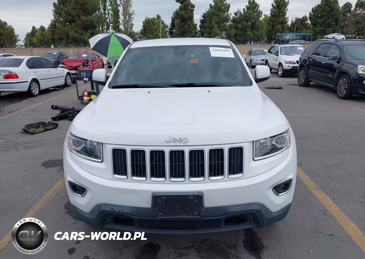 2015 Jeep Grand Cherokee Laredo VIN:1C4RJEAG0FC654274 - 13