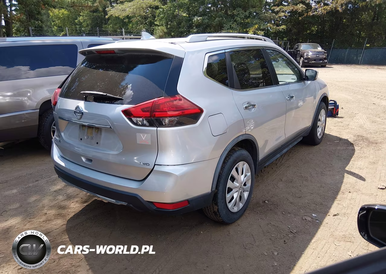 2017 Nissan Rogue S VIN:JN8AT2MV7HW274290 - 4