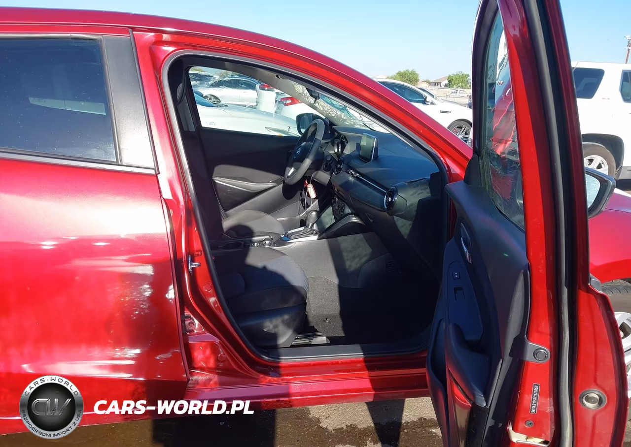 2017 Toyota Yaris Ia VIN:3MYDLBYV7HY173862 - 5