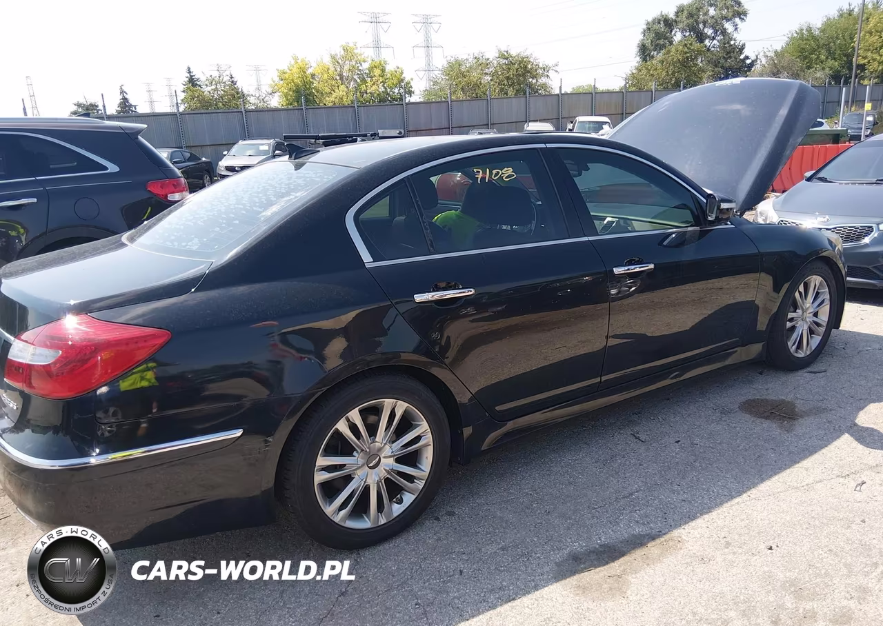 2012 Hyundai Genesis 3.8 VIN:KMHGC4DD9CU154452 - 4