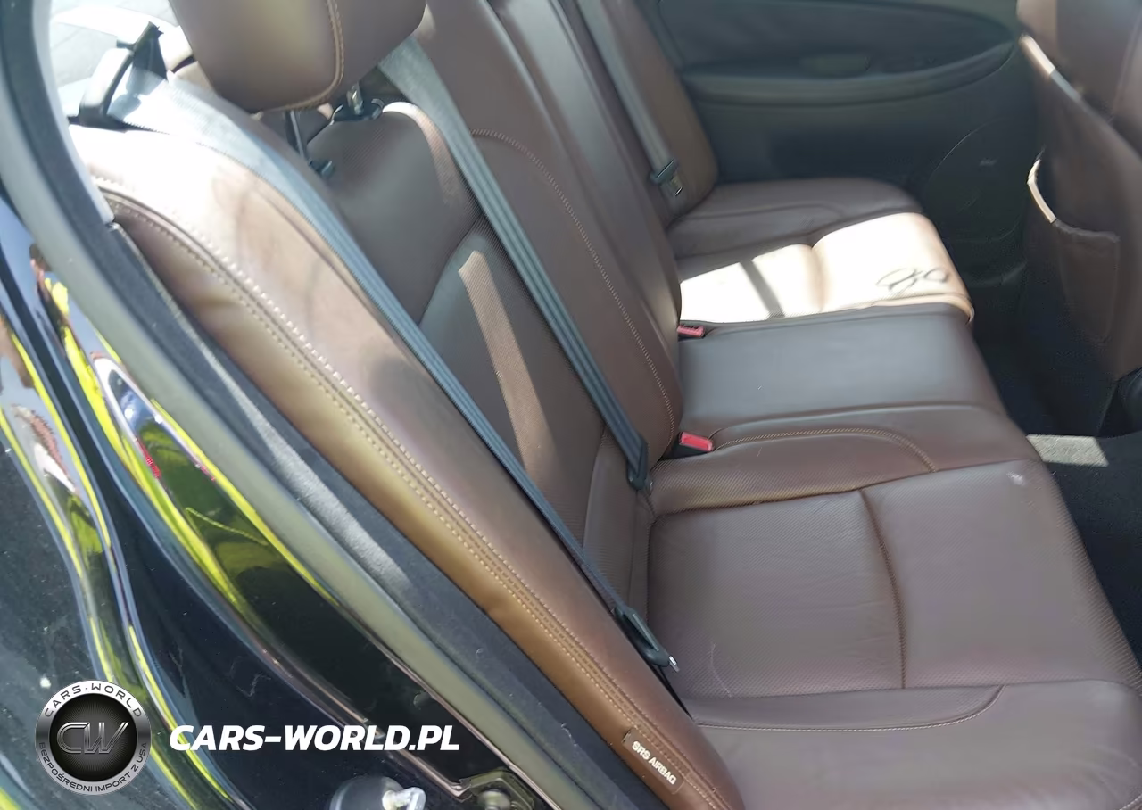 2012 Hyundai Genesis 3.8 VIN:KMHGC4DD9CU154452 - 8