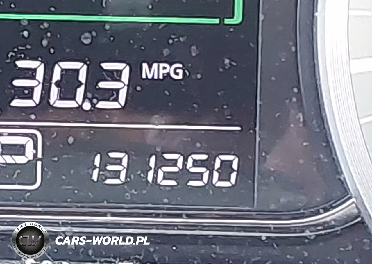 2015 Nissan Sentra Sr VIN:3N1AB7AP5FY379257 - 15