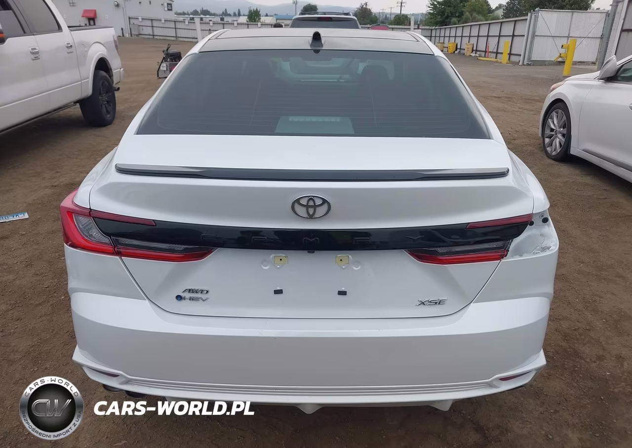 2026 Toyota Camry Xse VIN:4T1DBADKXTU545015 - 17