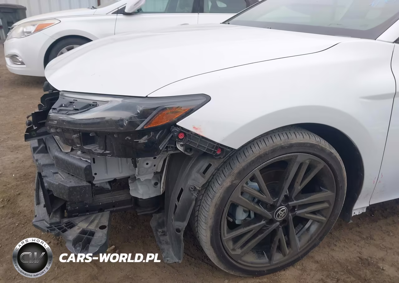 2026 Toyota Camry Xse VIN:4T1DBADKXTU545015 - 18