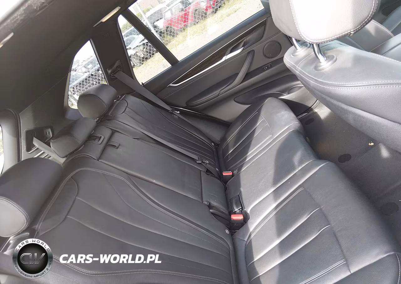 2018 BMW X5 xDrive35I VIN:5UXKR0C53JL071360 - 8