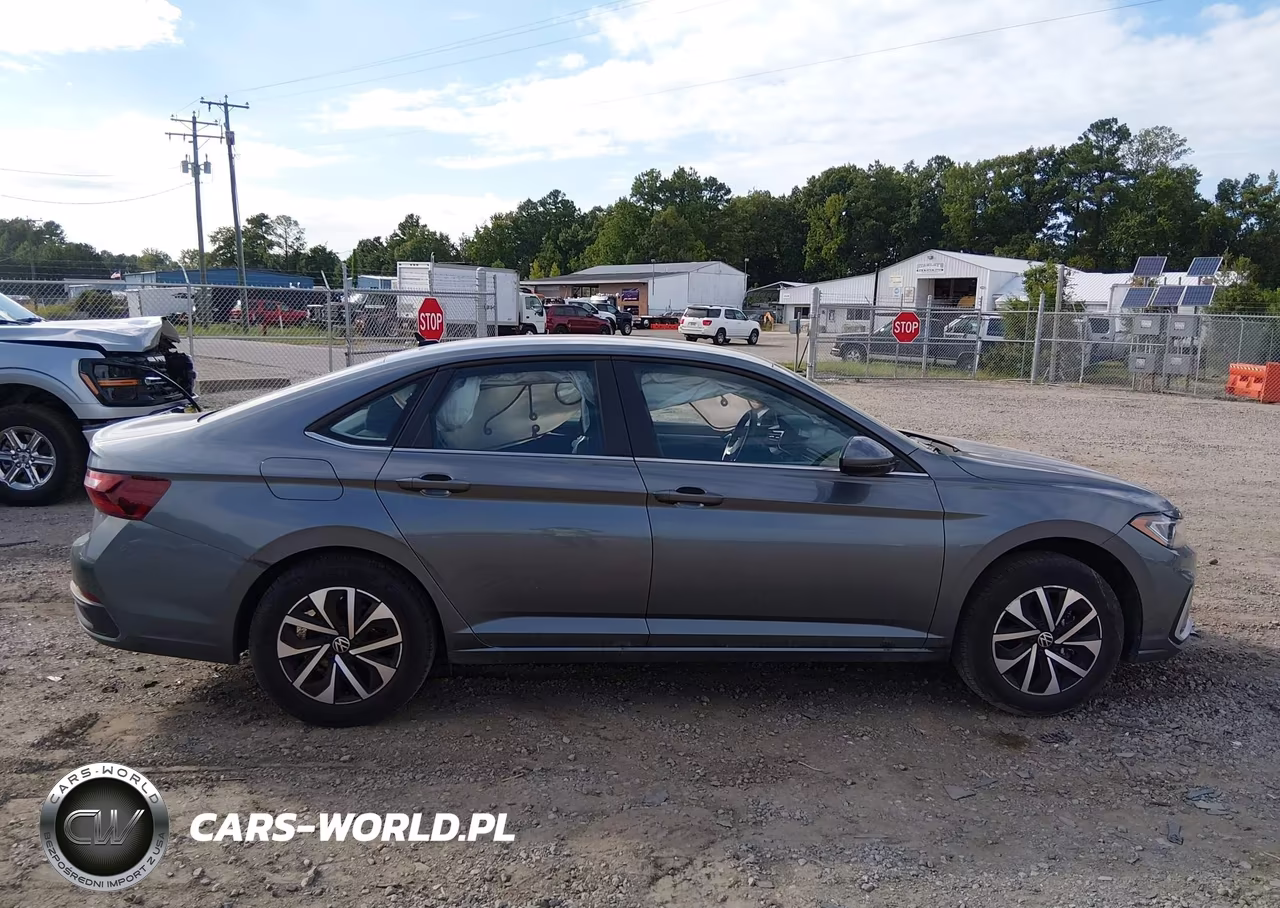 2025 Volkswagen Jetta 1.5T S VIN:3VW5X7BU4SM032053 - 13