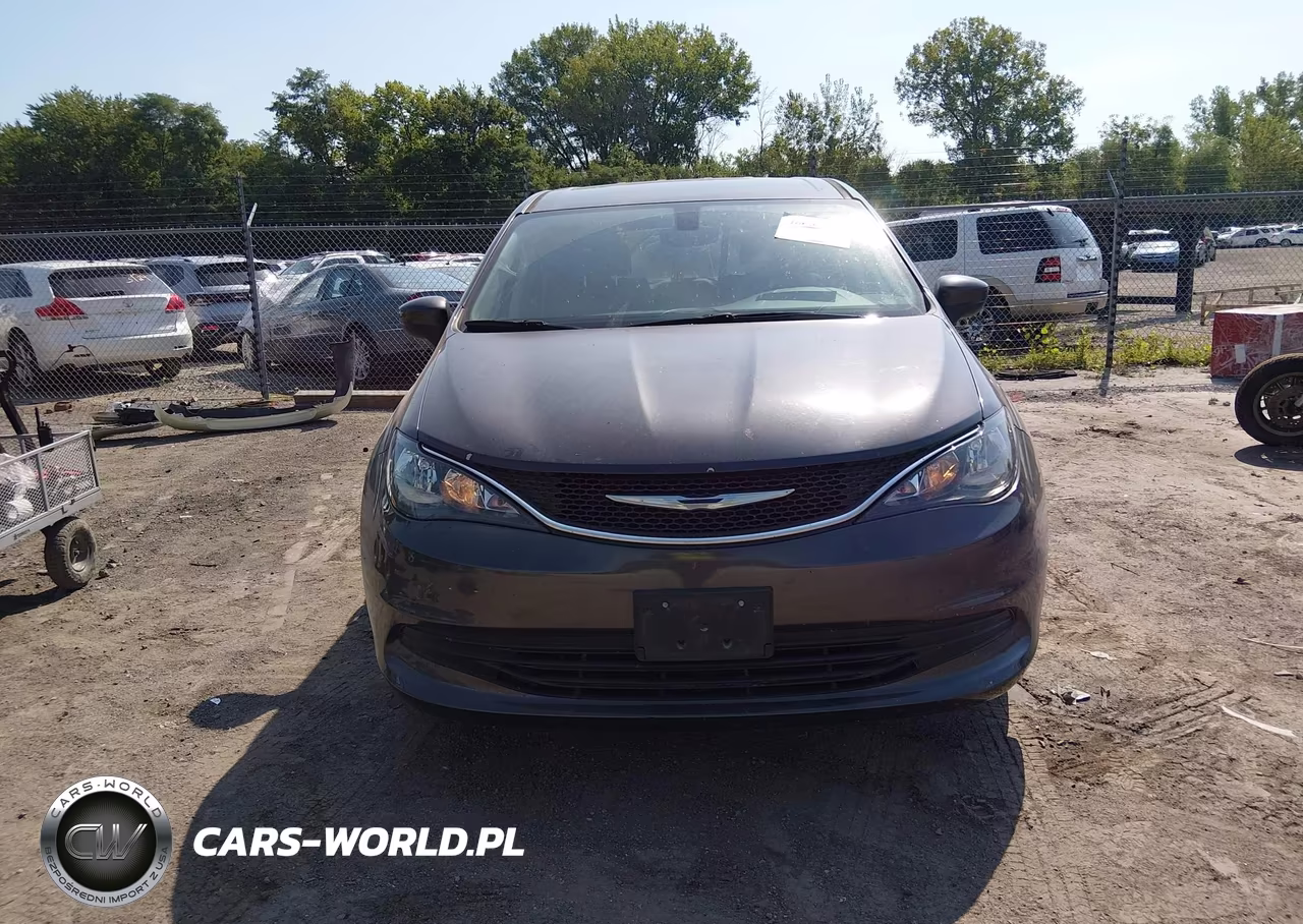 2017 Chrysler Pacifica Touring VIN:2C4RC1DG5HR501432 - 12