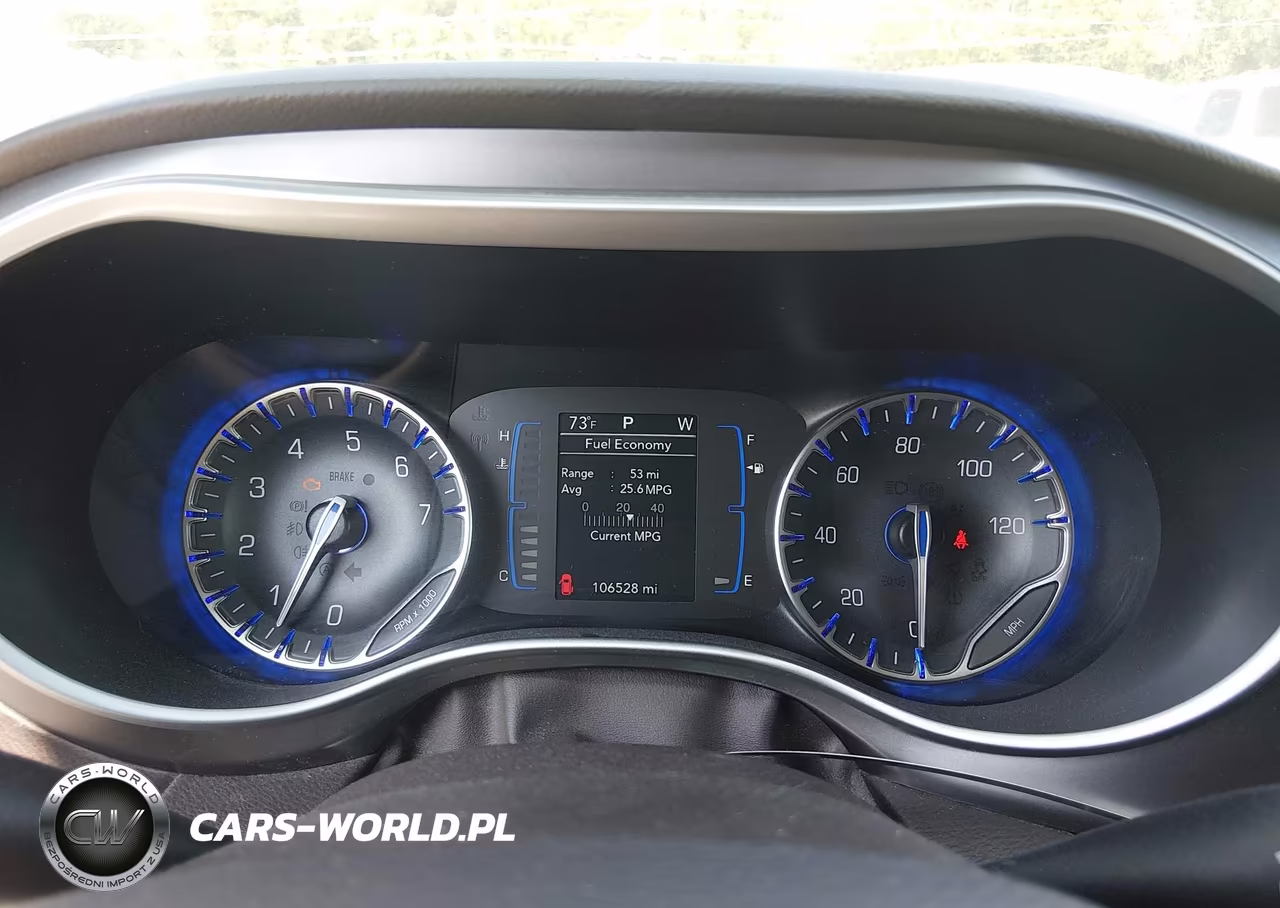 2017 Chrysler Pacifica Touring VIN:2C4RC1DG5HR501432 - 7