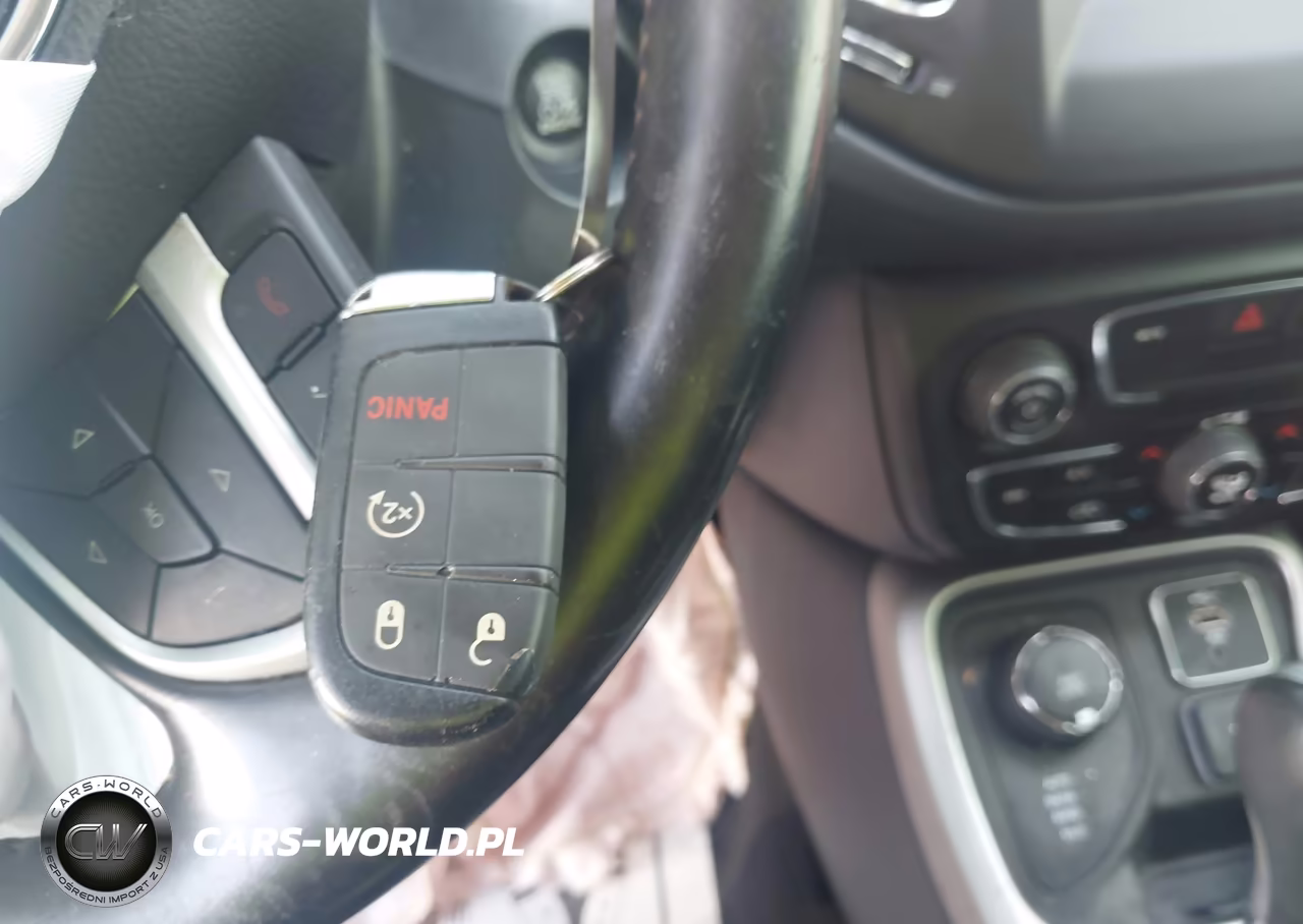 2020 Jeep Compass Latitude 4X4 VIN:3C4NJDBB2LT153785 - 11