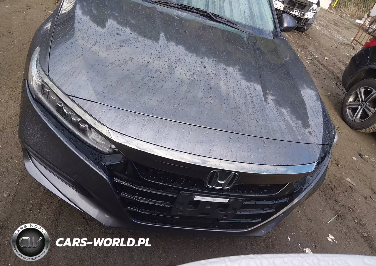 2018 Honda Accord Sport VIN:1HGCV1F3XJA053016 - 12