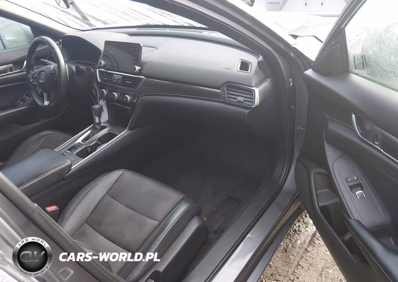 2018 Honda Accord Sport VIN:1HGCV1F3XJA053016 - 5