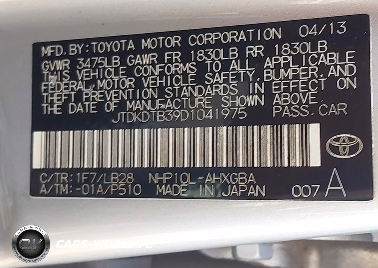 2013 Toyota Prius C Four VIN:JTDKDTB39D1041975 - 9