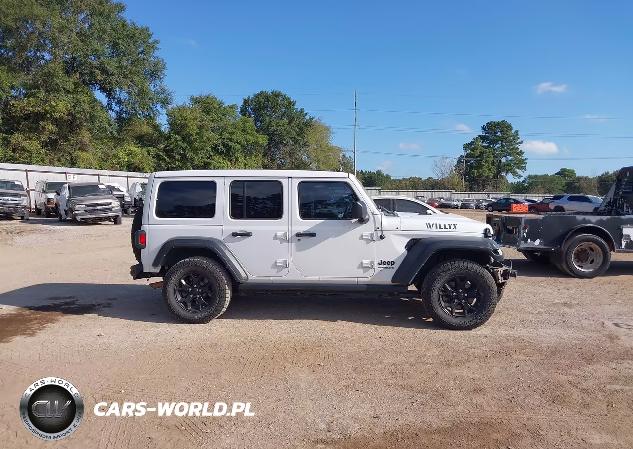 2021 Jeep Wrangler Unlimited Willys 4X4 VIN:1C4HJXDG4MW696350 - 14