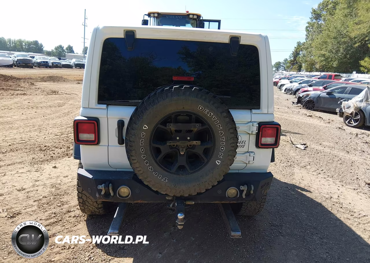 2021 Jeep Wrangler Unlimited Willys 4X4 VIN:1C4HJXDG4MW696350 - 17