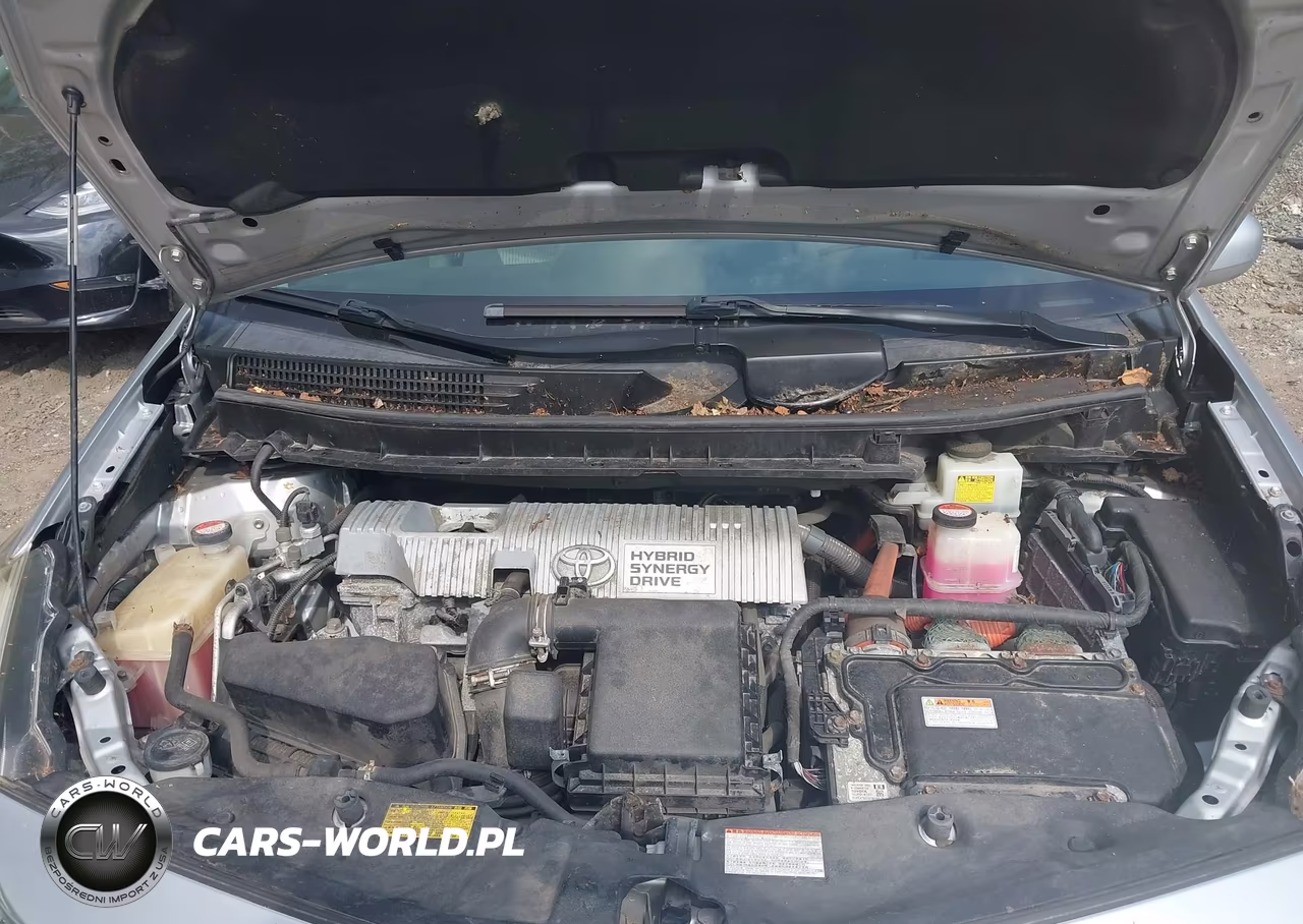 2015 Toyota Prius V Three VIN:JTDZN3EU8FJ027228 - 10