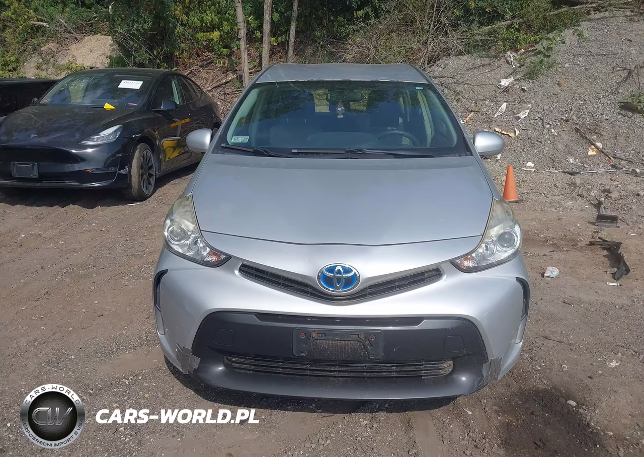 2015 Toyota Prius V Three VIN:JTDZN3EU8FJ027228 - 12
