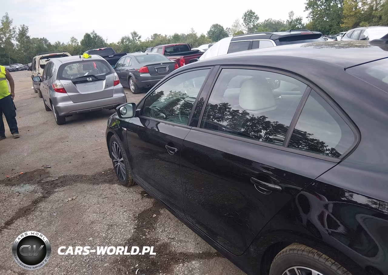 2016 Volkswagen Jetta 1.8T Sport VIN:3VWD17AJ4GM265412 - 14