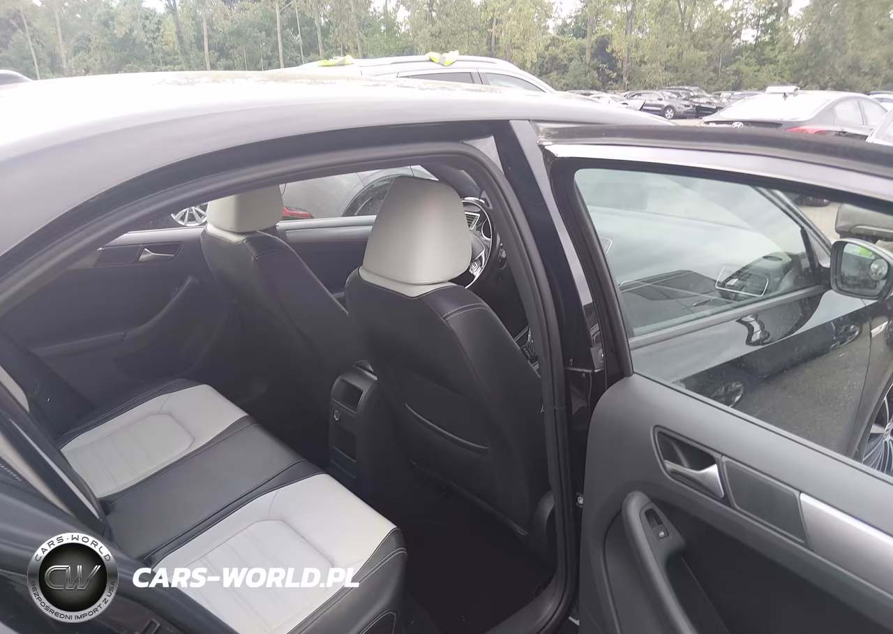 2016 Volkswagen Jetta 1.8T Sport VIN:3VWD17AJ4GM265412 - 8