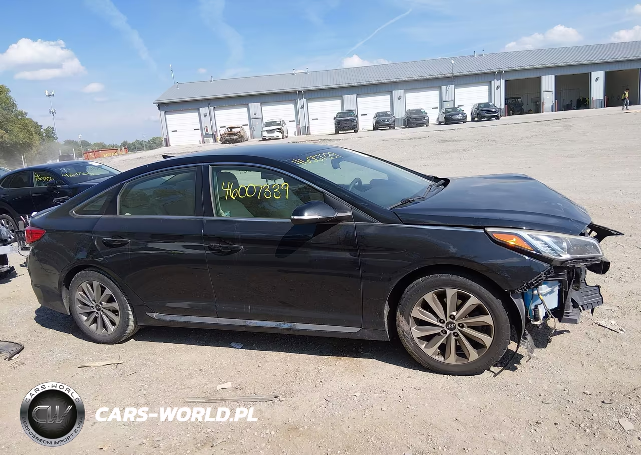 2015 Hyundai Sonata Sport VIN:5NPE34AF3FH242817 - 13