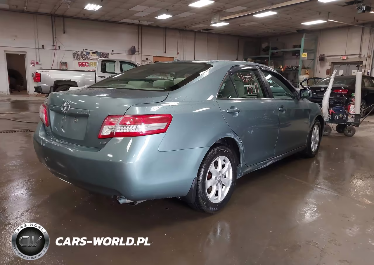 2011 Toyota Camry Le VIN:4T4BF3EK2BR126974 - 4