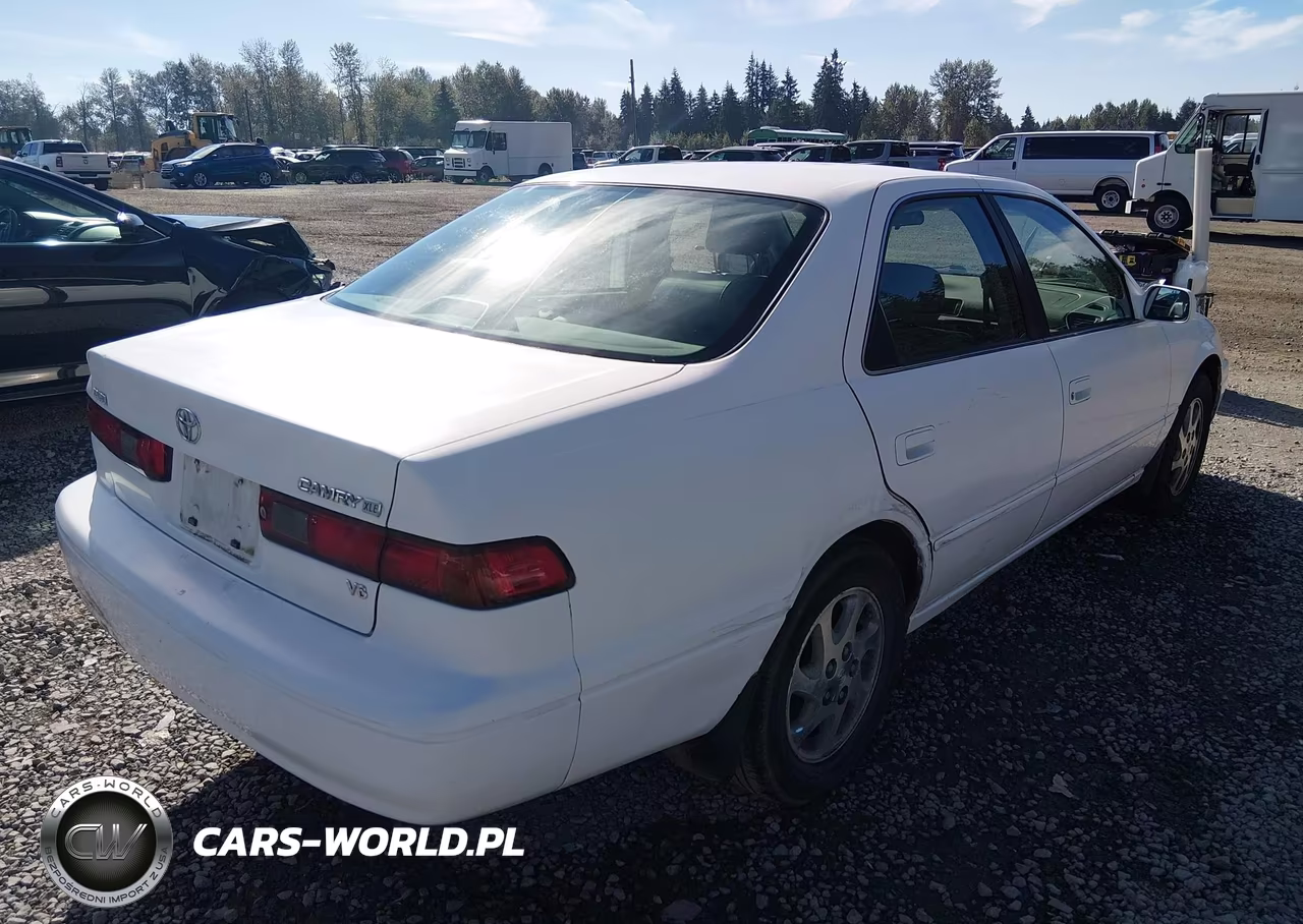 1998 Toyota Camry Xle V6 VIN:JT2BF28K8W0144437 - 4