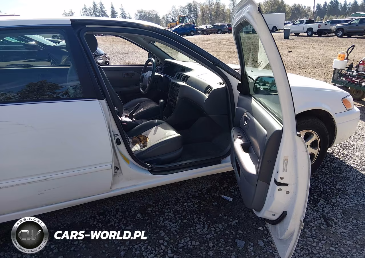 1998 Toyota Camry Xle V6 VIN:JT2BF28K8W0144437 - 5