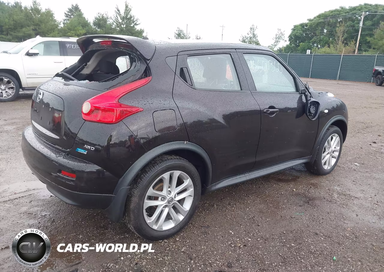 2014 Nissan Juke S VIN:JN8AF5MV3ET481443 - 4