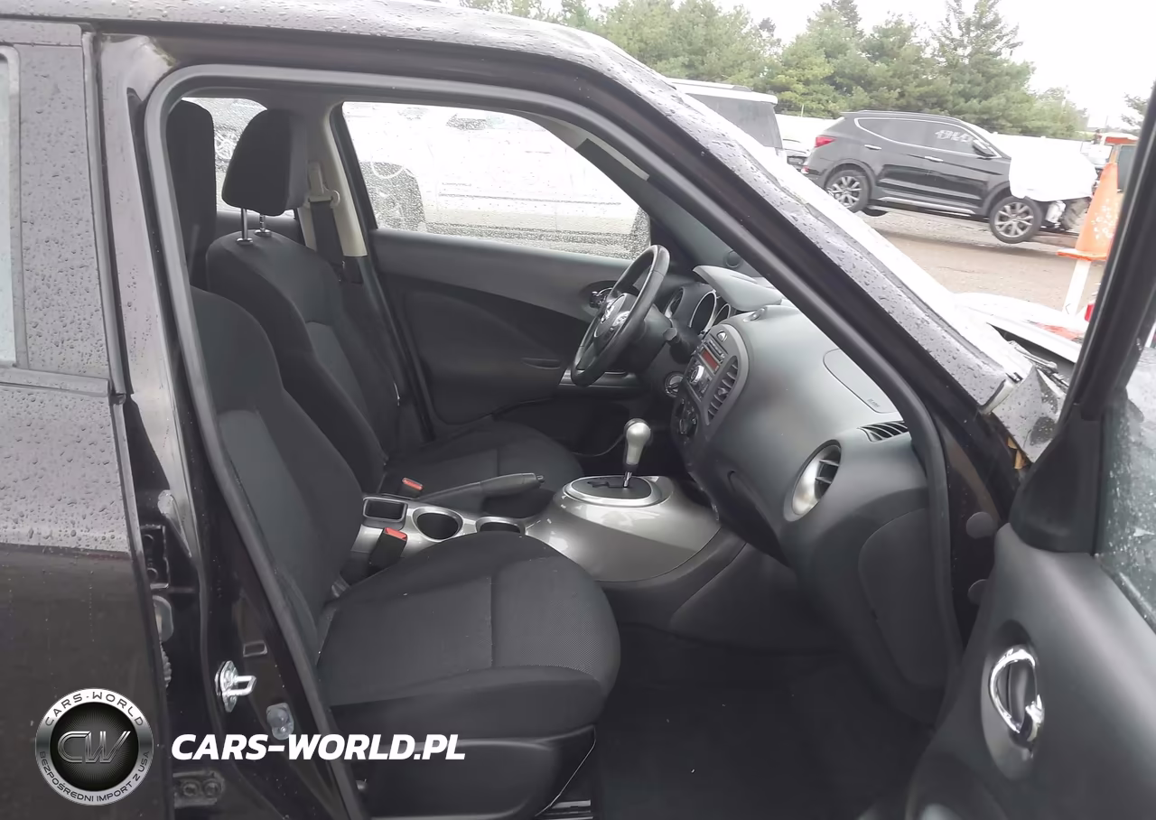 2014 Nissan Juke S VIN:JN8AF5MV3ET481443 - 5