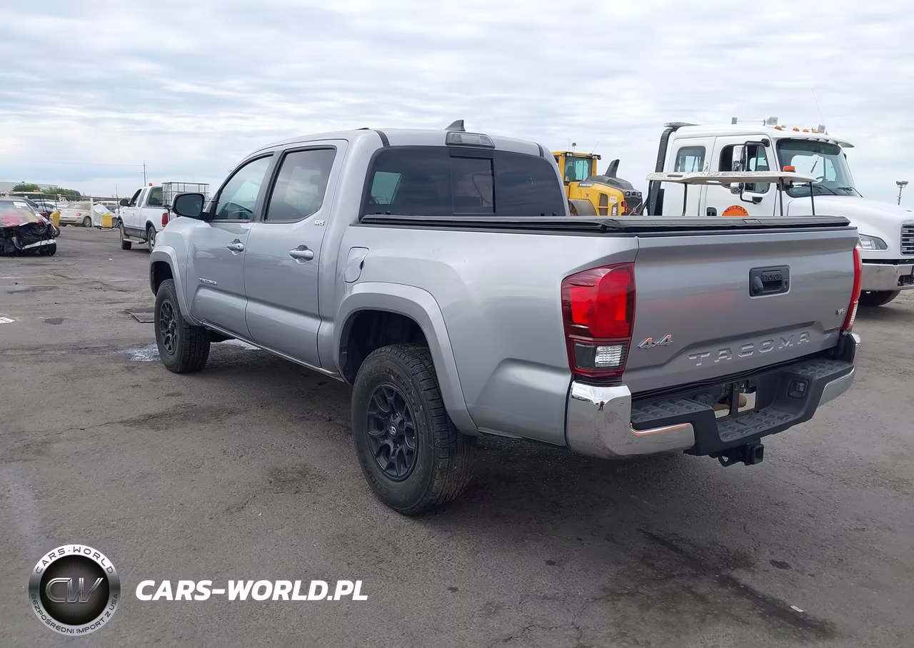 2019 Toyota Tacoma Sr5 V6 VIN:3TMCZ5AN5KM257715 - 3