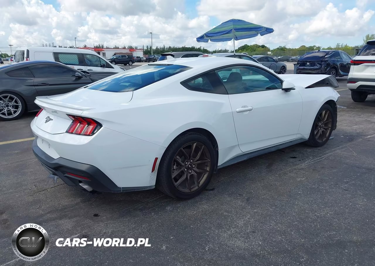 2024 Ford Mustang Ecoboost Premium Fastback VIN:1FA6P8TH1R5131403 - 4