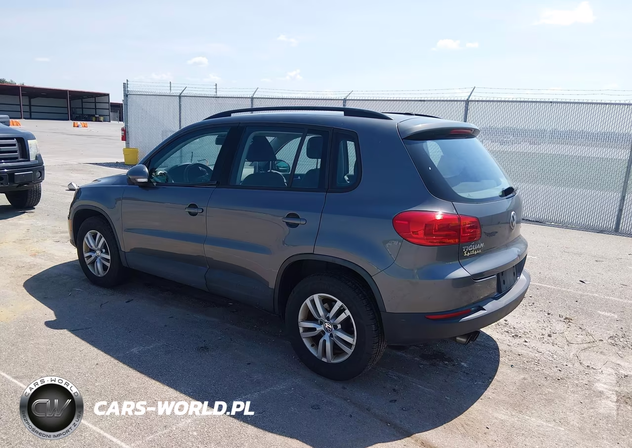 2016 Volkswagen Tiguan S VIN:WVGBV7AX9GW599160 - 3