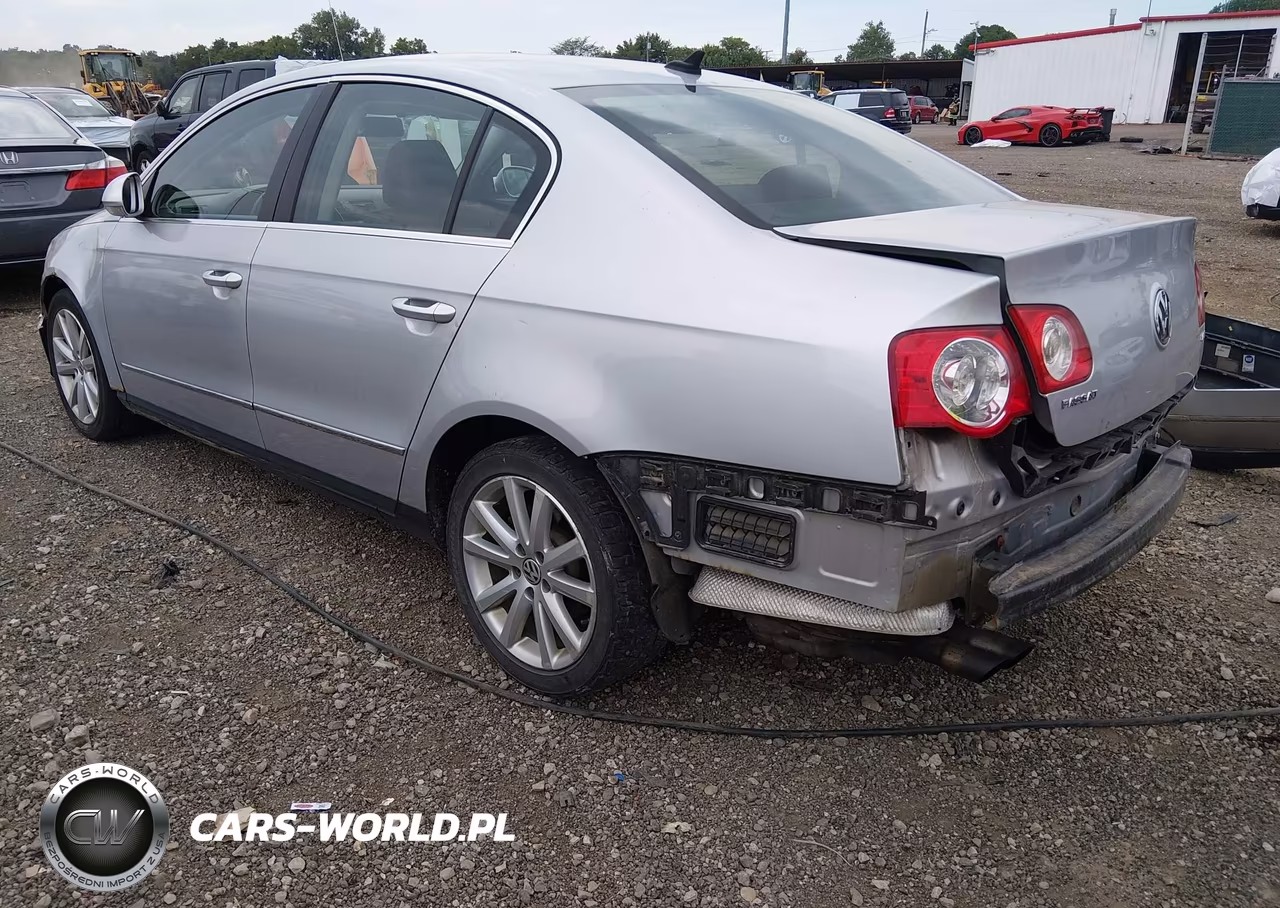 2010 Volkswagen Passat Komfort VIN:WVWJK7AN3AE058321 - 3