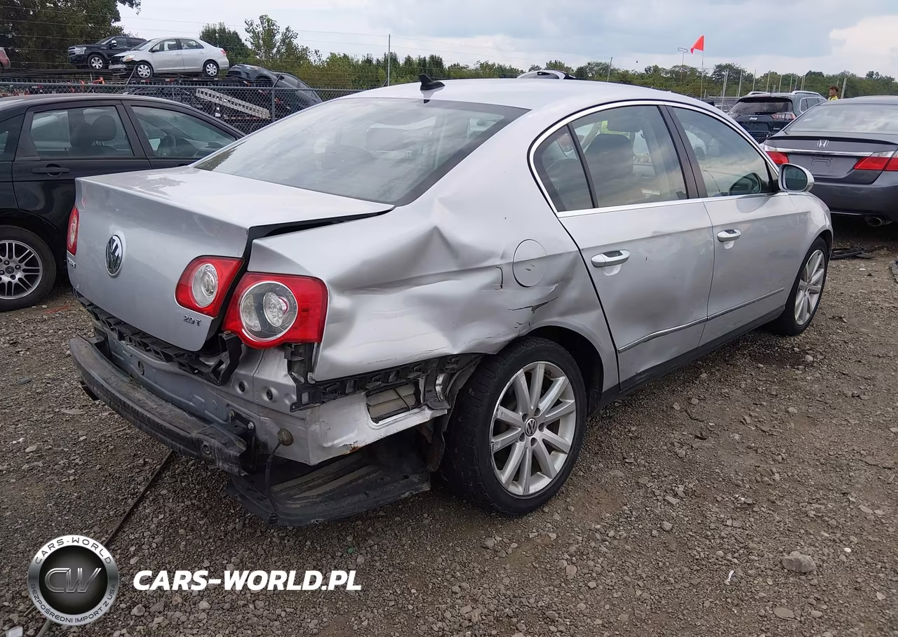 2010 Volkswagen Passat Komfort VIN:WVWJK7AN3AE058321 - 4