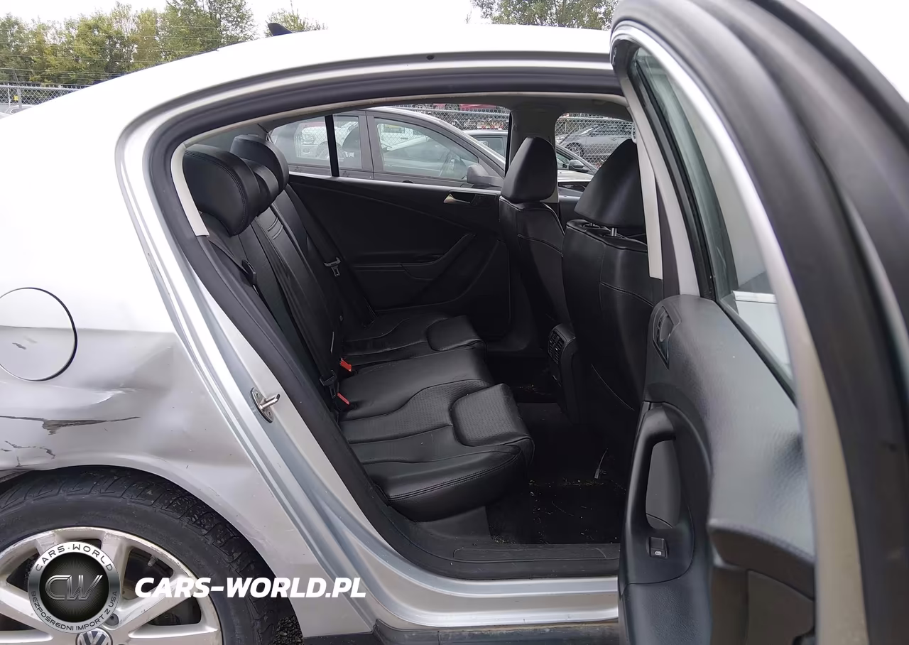 2010 Volkswagen Passat Komfort VIN:WVWJK7AN3AE058321 - 8