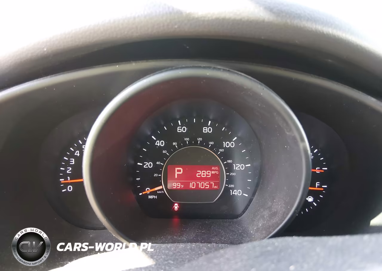 2015 Kia Soul + VIN:KNDJP3A54F7754109 - 7