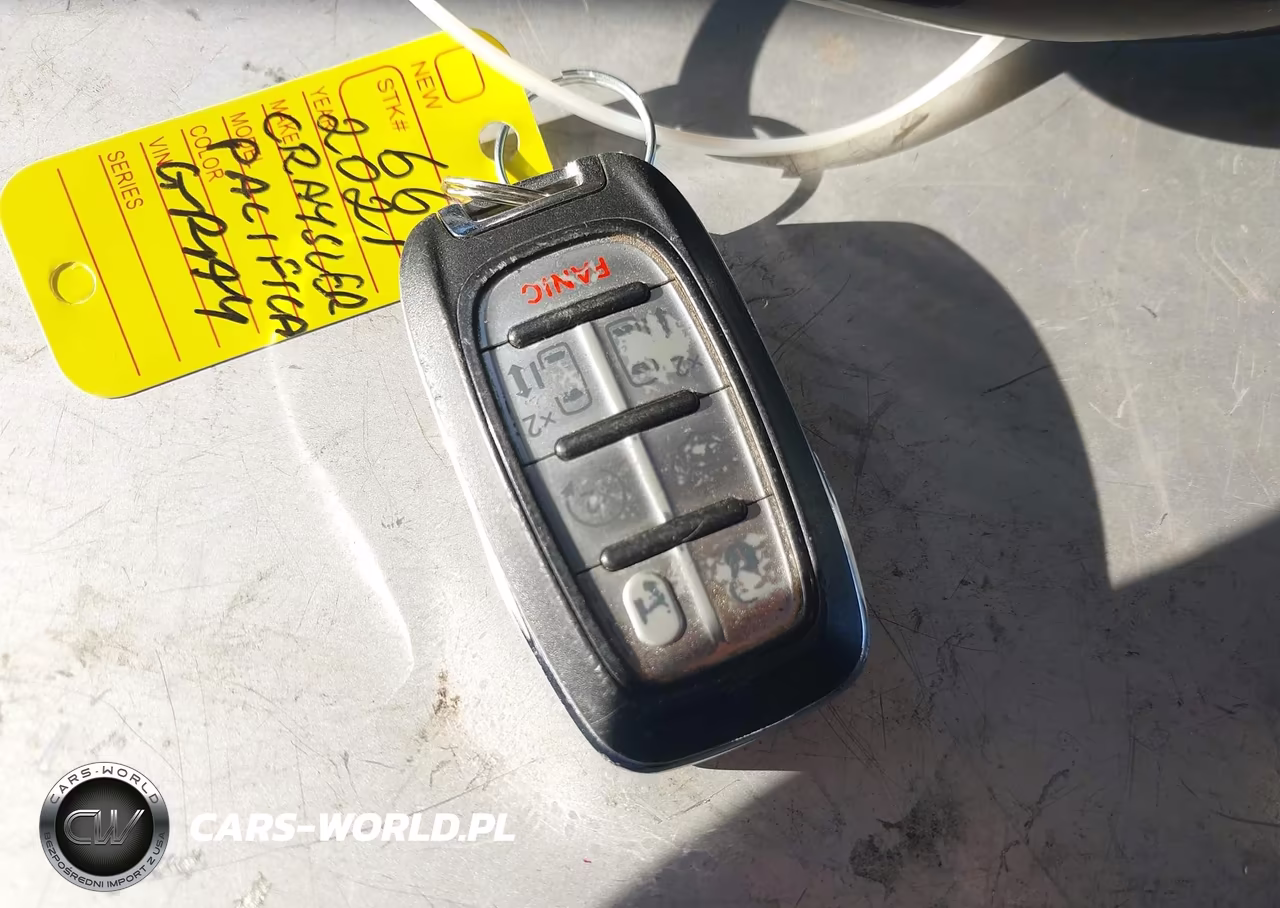 2021 Chrysler Pacifica Touring L VIN:2C4RC1BG2MR515754 - 11