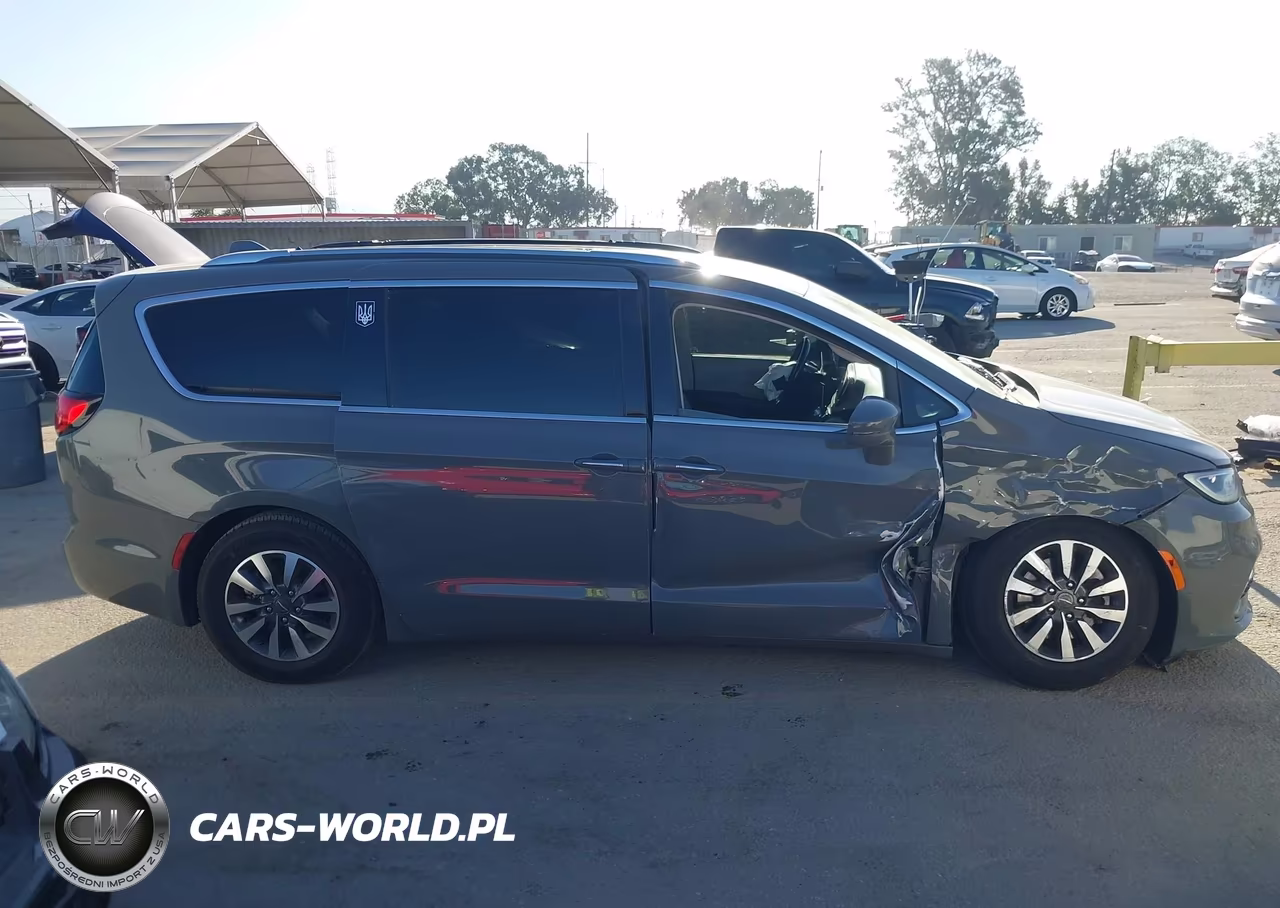 2021 Chrysler Pacifica Touring L VIN:2C4RC1BG2MR515754 - 13