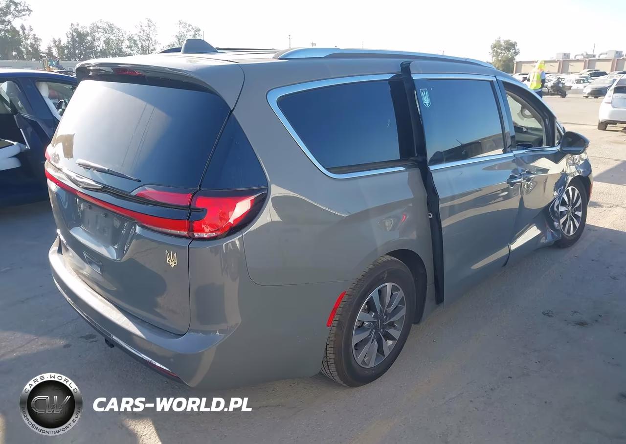 2021 Chrysler Pacifica Touring L VIN:2C4RC1BG2MR515754 - 4