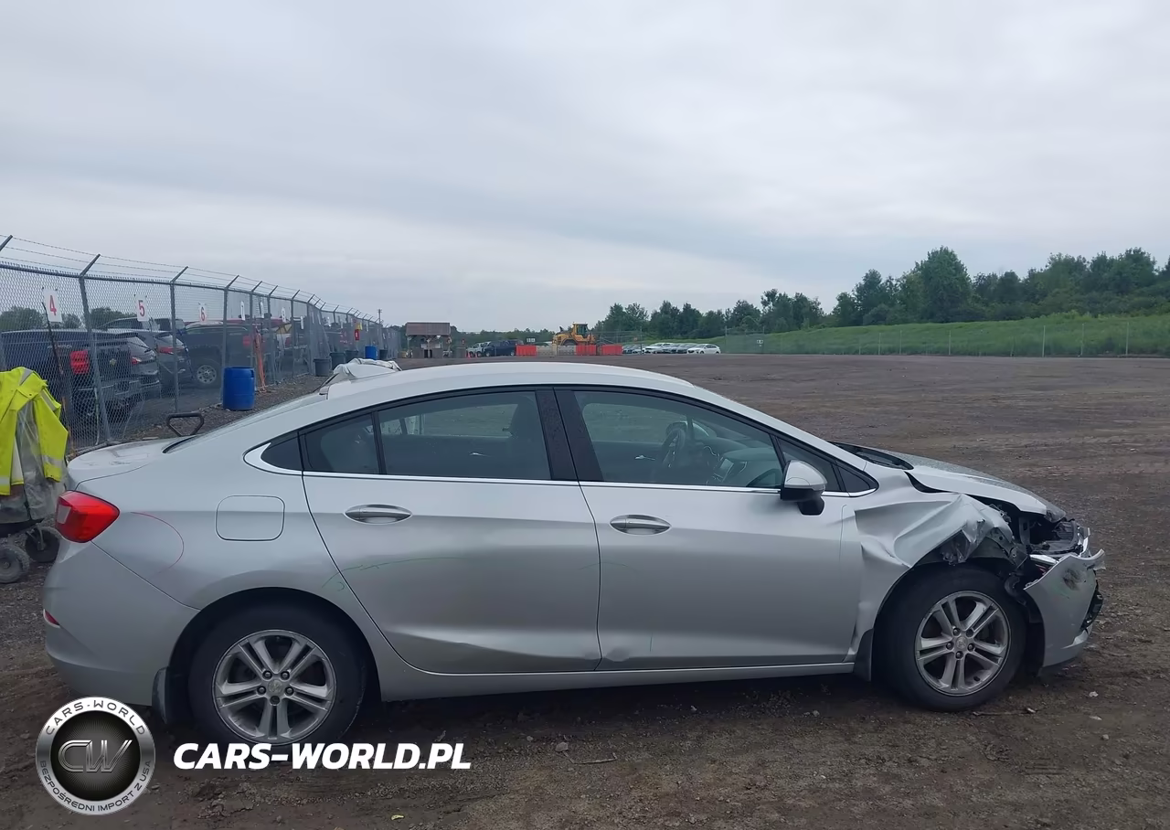 2017 Chevrolet Cruze Lt Auto VIN:1G1BE5SM7H7214776 - 13