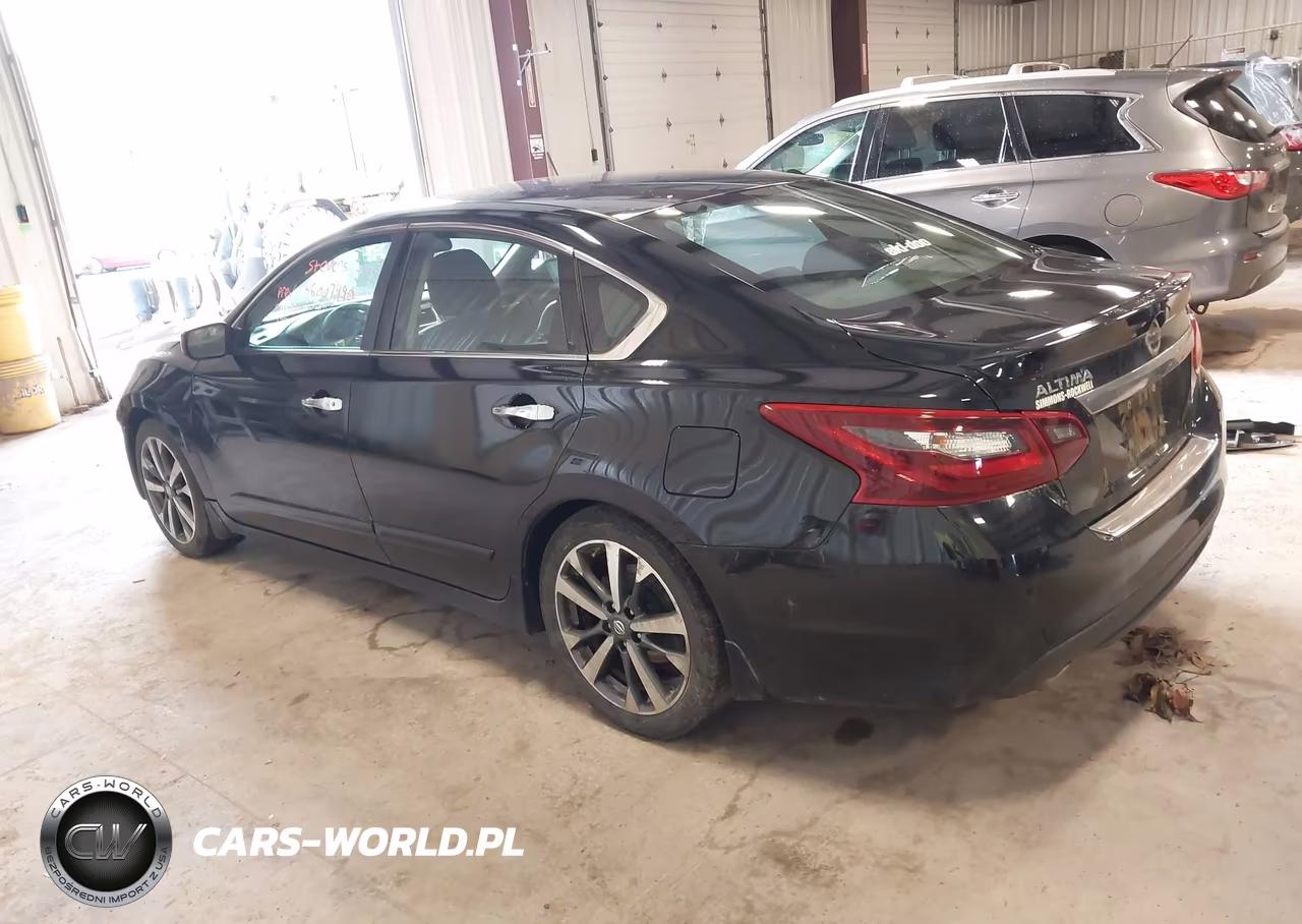 2017 Nissan Altima 2.5 Sr VIN:1N4AL3AP7HC166900 - 3