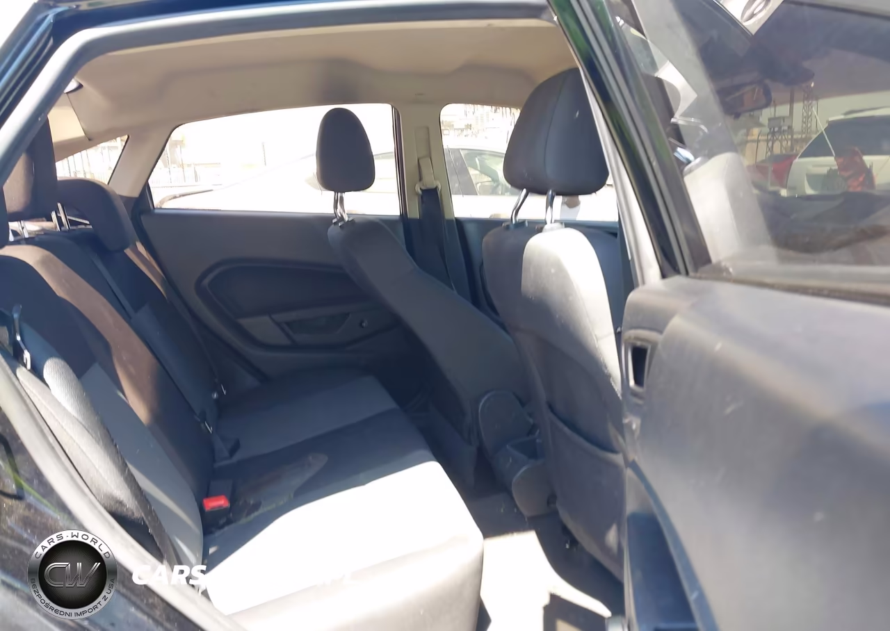 2018 Ford Fiesta S VIN:3FADP4AJ9JM136580 - 8