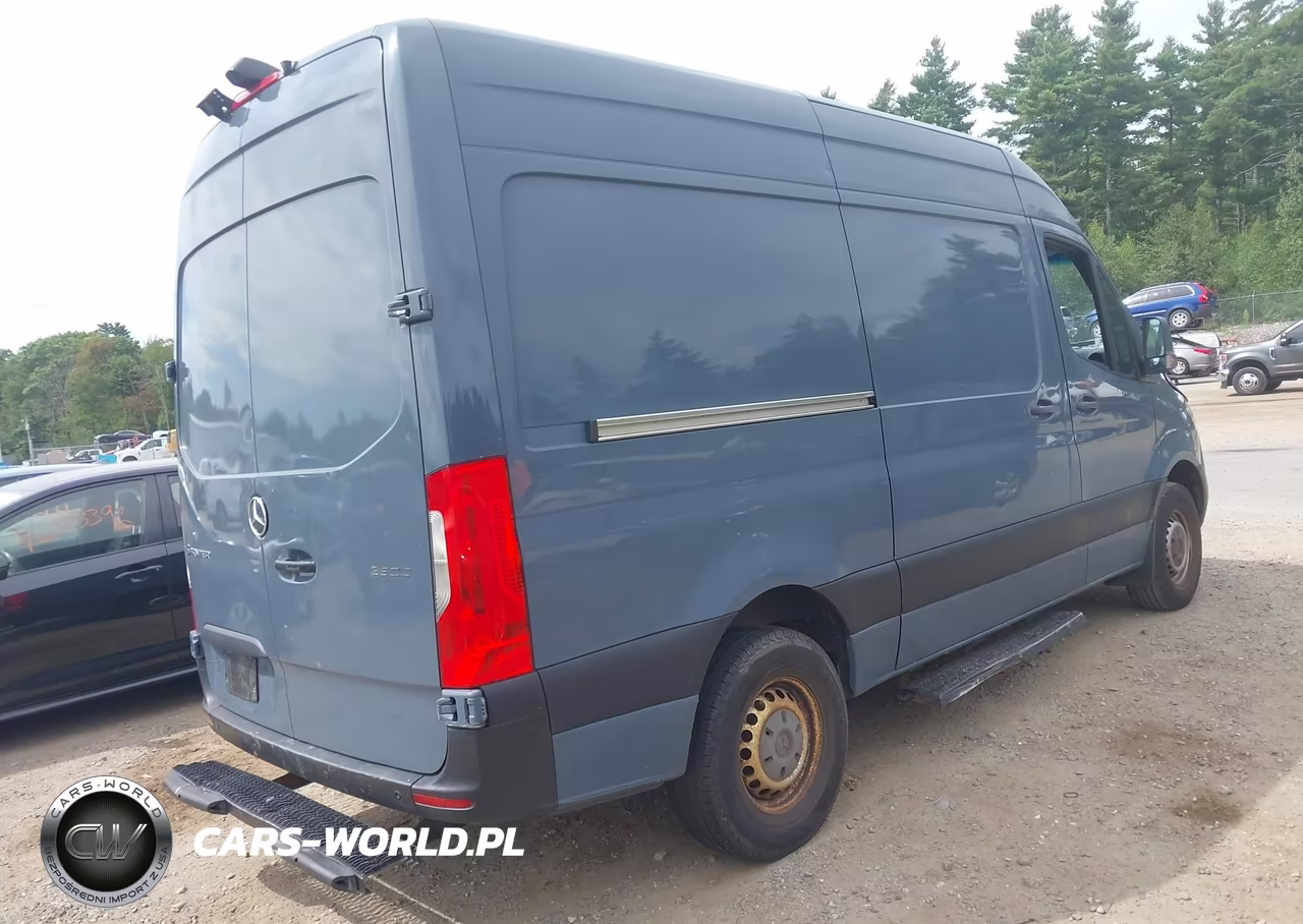 2019 Mercedes-Benz Sprinter 2500 High Roof V6 VIN:WD4PF0CDXKP090155 - 4