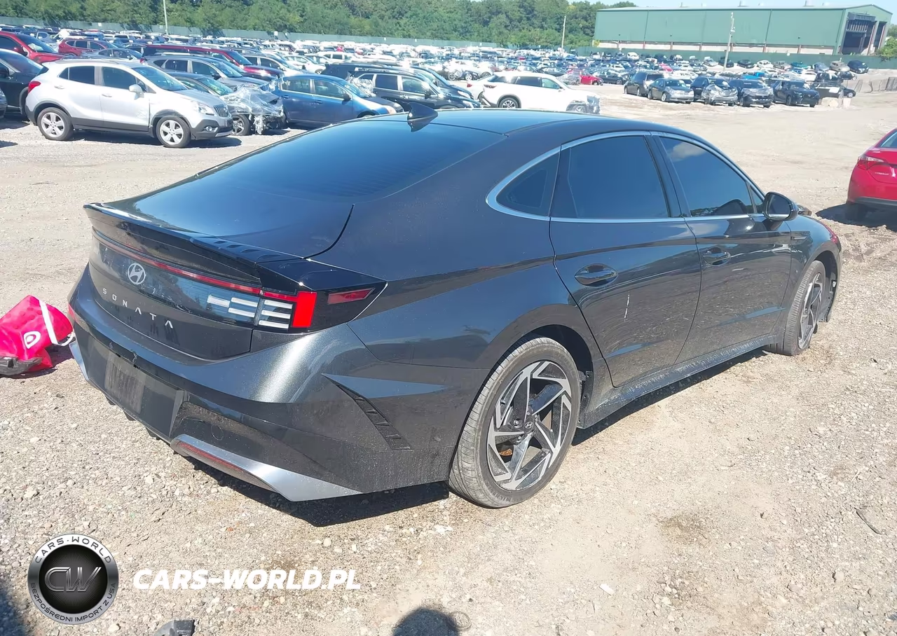 2026 Hyundai Sonata Sel Sport VIN:KMHL64JA1TA561053 - 4