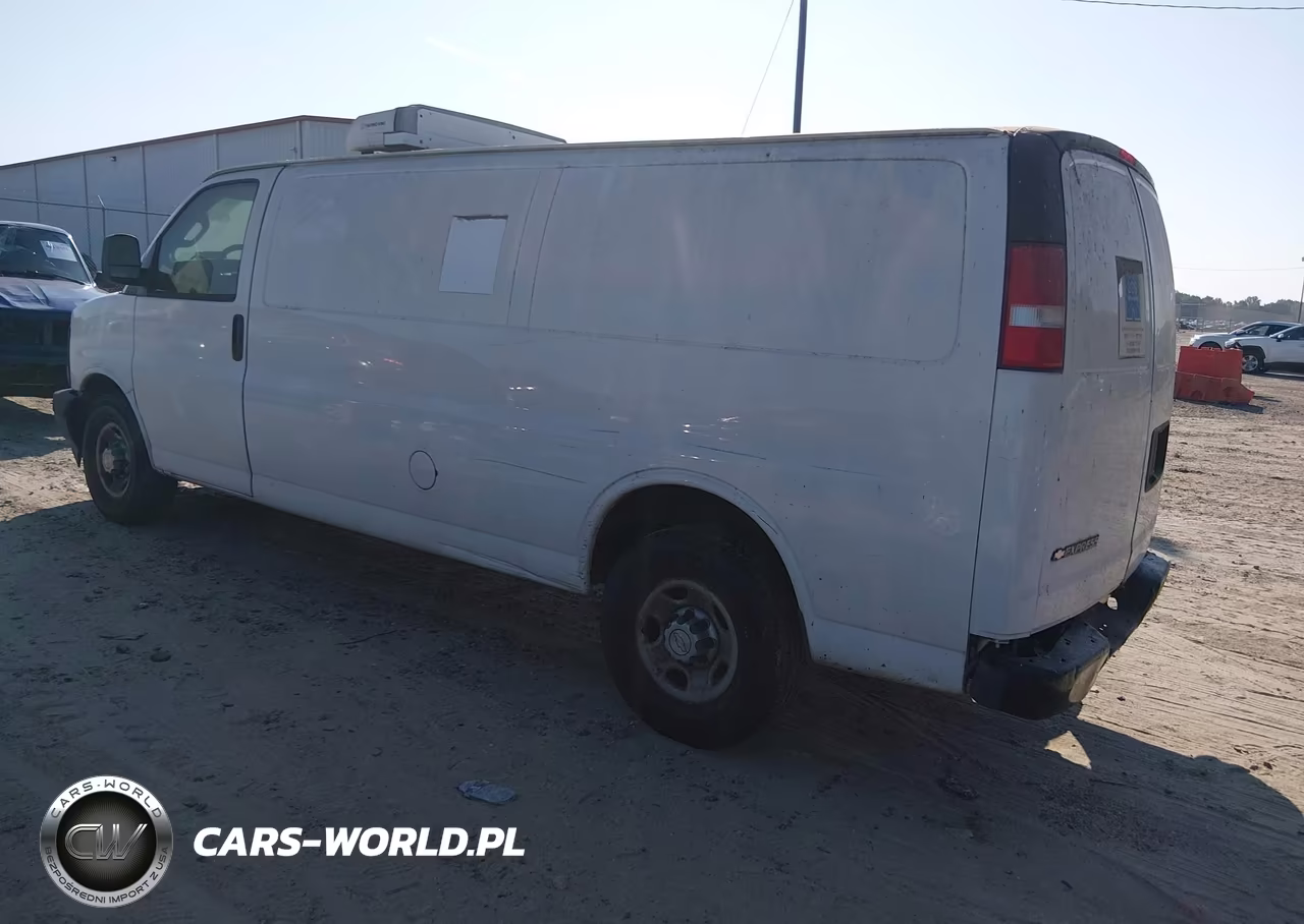 2017 Chevrolet Express 2500 Work Van VIN:1GCWGBFF9H1138347 - 3