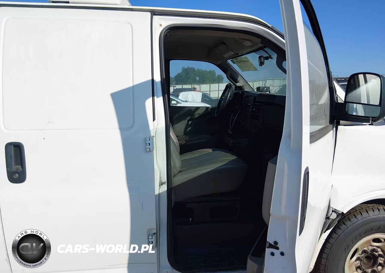 2017 Chevrolet Express 2500 Work Van VIN:1GCWGBFF9H1138347 - 5
